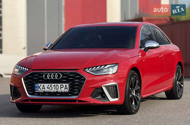 Седан Audi A4 2020 в 