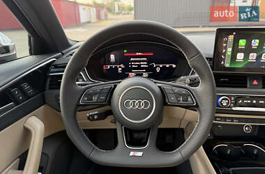 Седан Audi A4 2020 в 