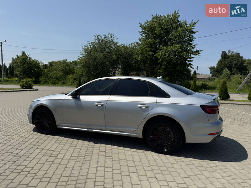 Седан Audi A4 2018 в Луцке
