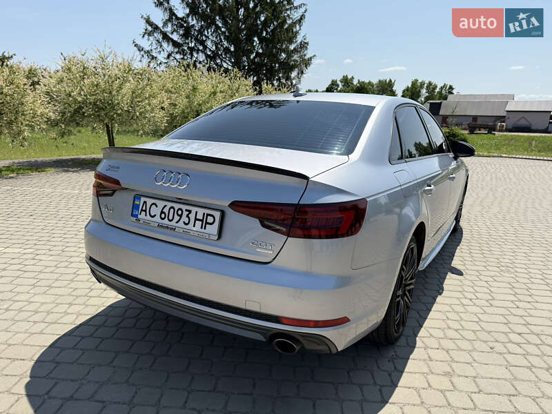 Седан Audi A4 2018 в Луцке