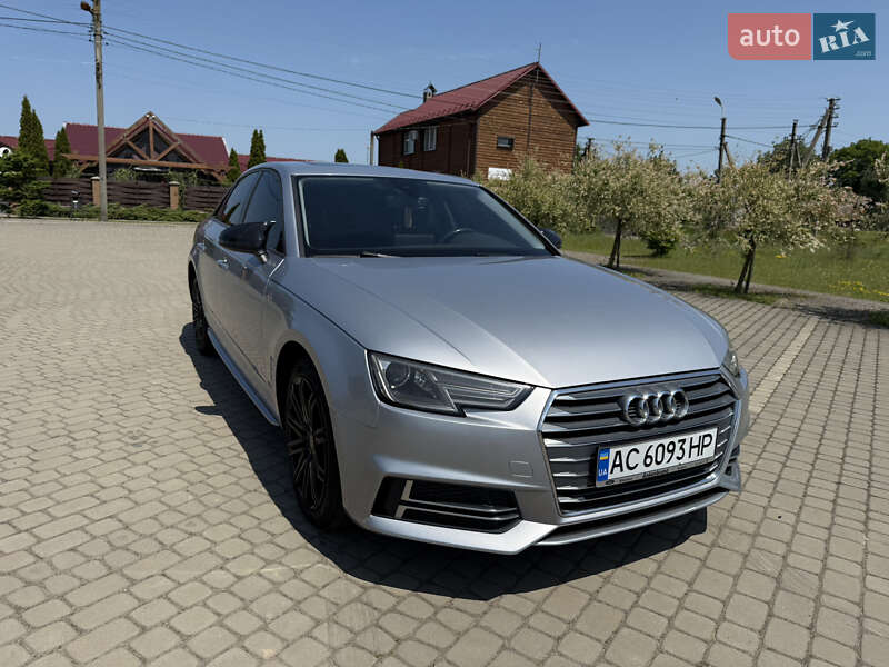 Седан Audi A4 2018 в Луцке