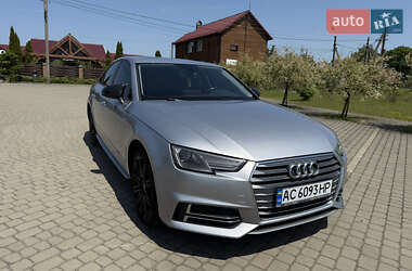 Седан Audi A4 2018 в 