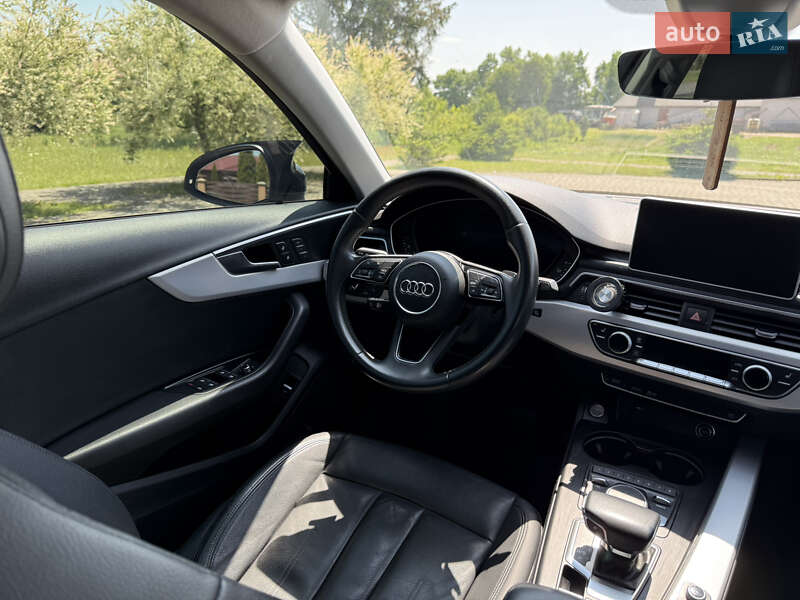 Седан Audi A4 2018 в Луцке