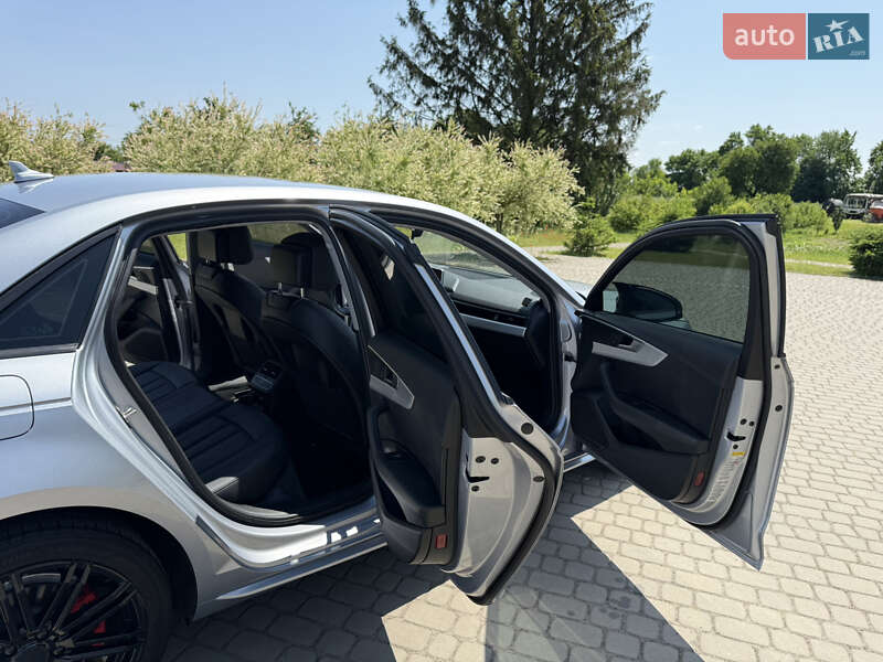 Седан Audi A4 2018 в Луцке