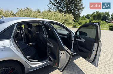 Седан Audi A4 2018 в 