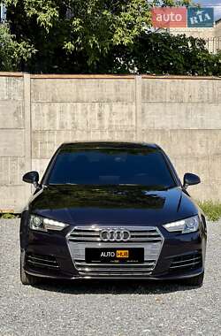 Седан Audi A4 2016 в 