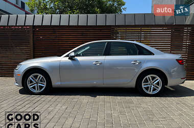 Седан Audi A4 2016 в 