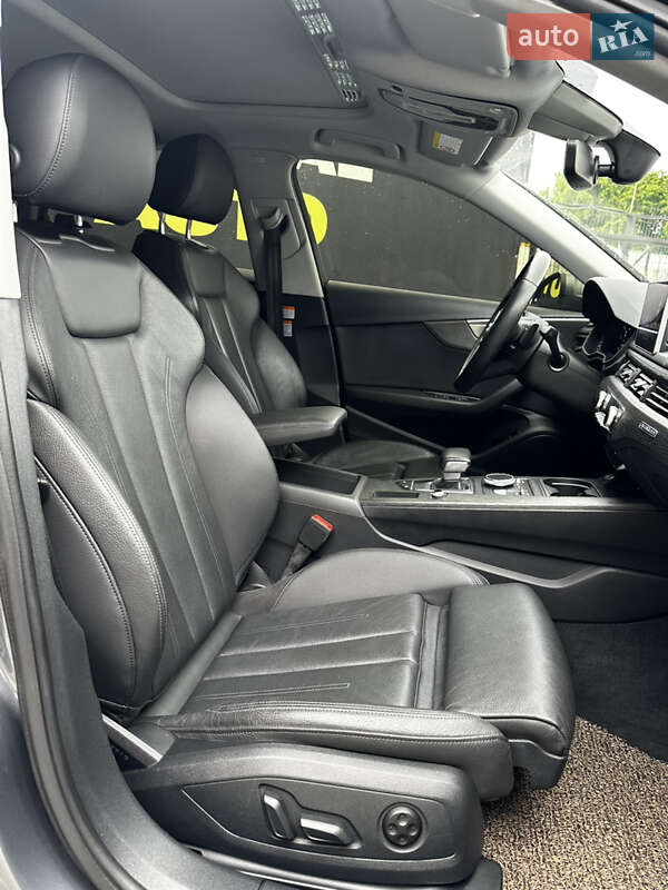 Седан Audi A4 2018 в Львове