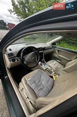 Седан Audi A4 2002 в 