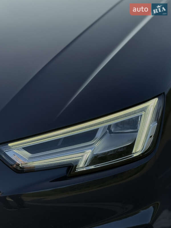 Седан Audi A4 2018 в Тернополе
