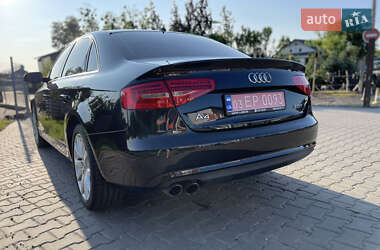 Седан Audi A4 2013 в 