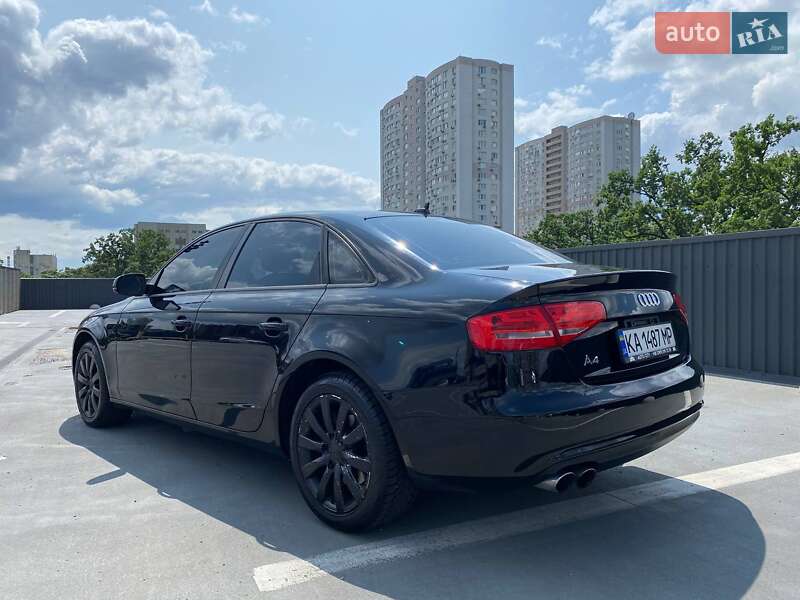 Седан Audi A4 2013 в Киеве