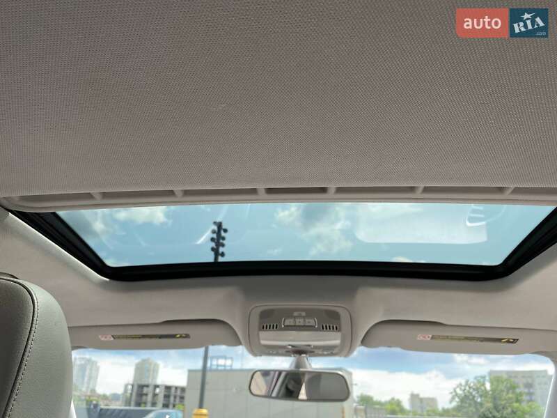 Седан Audi A4 2013 в Киеве