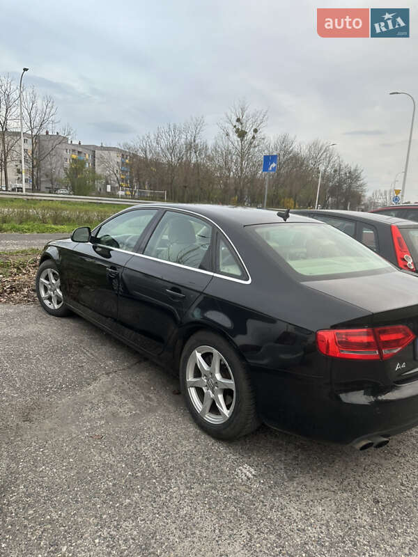 Седан Audi A4 2009 в Тернополе