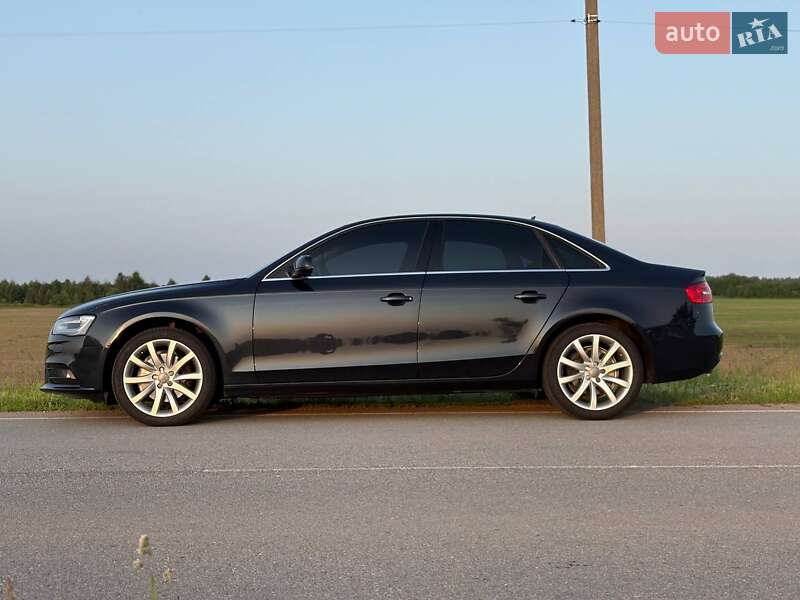 Седан Audi A4 2014 в Житомире