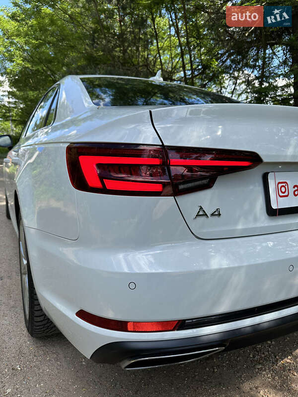 Седан Audi A4 2019 в Белогородке
