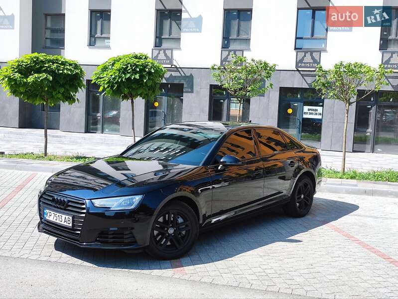 Audi A4 2015
