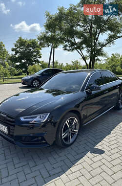 Седан Audi A4 2017 в 