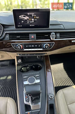 Седан Audi A4 2017 в 