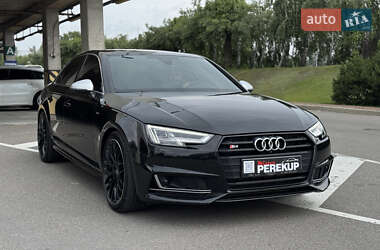 Audi A4 2017 Audi A4 2017