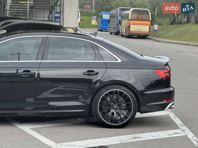 Седан Audi A4 2017 в Киеве