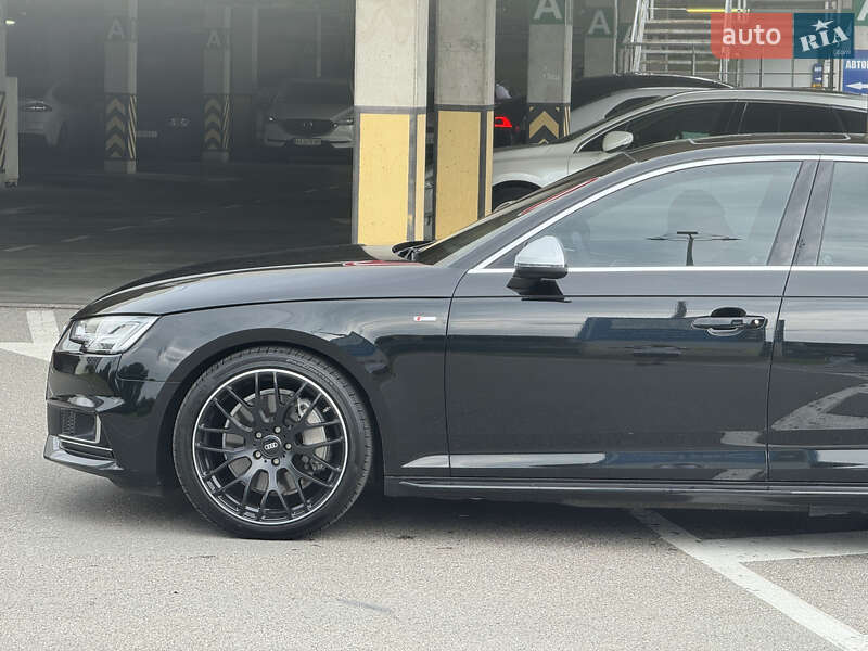 Седан Audi A4 2017 в Киеве