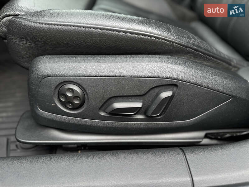 Седан Audi A4 2017 в Киеве