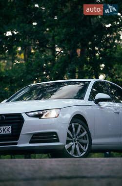 Седан Audi A4 2016 в 