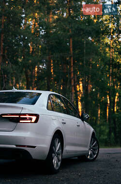 Седан Audi A4 2016 в 