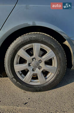 Универсал Audi A4 2009 в 