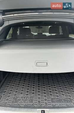 Универсал Audi A4 2017 в 