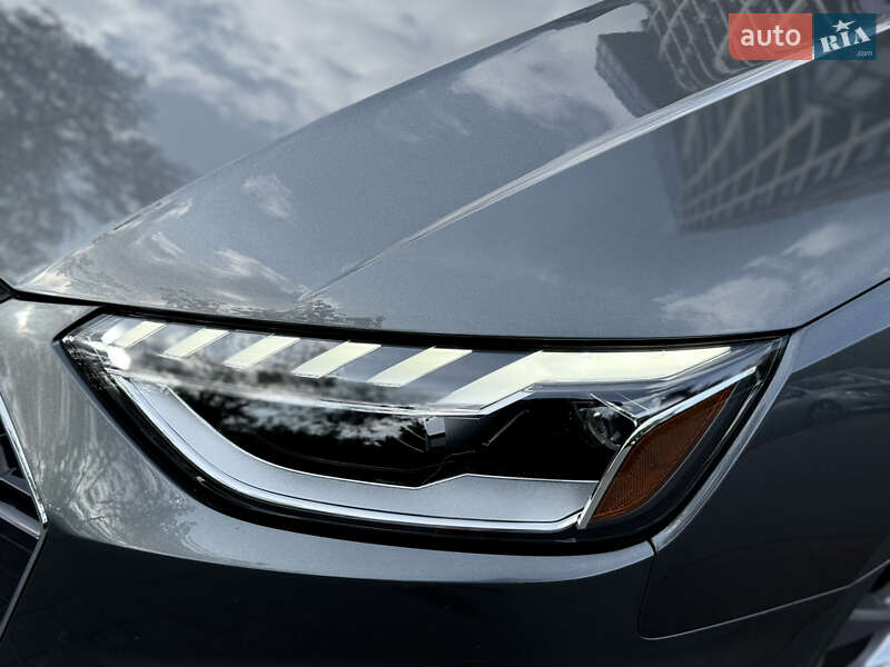 Седан Audi A4 2021 в Львові