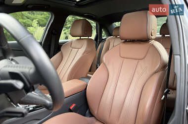 Седан Audi A4 2021 в 