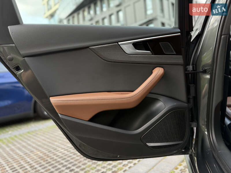 Седан Audi A4 2021 в Львові