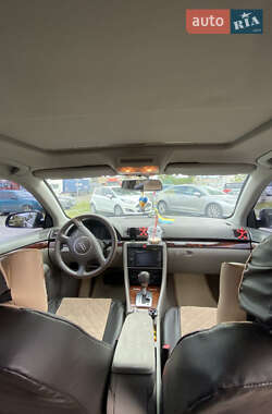 Седан Audi A4 2003 в 