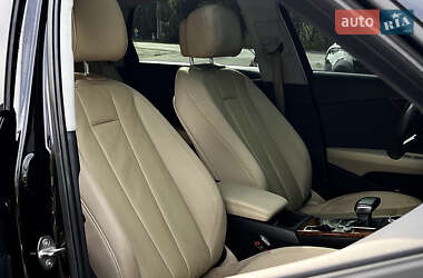 Седан Audi A4 2016 в 