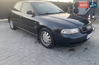 Седан Audi A4 1996 в 