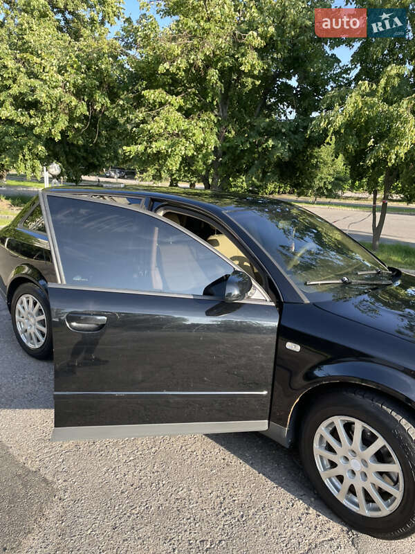 Универсал Audi A4 2002 в Виннице