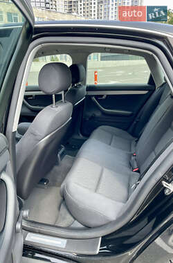 Седан Audi A4 2006 в 