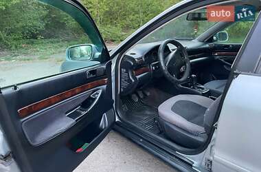 Седан Audi A4 1995 в 