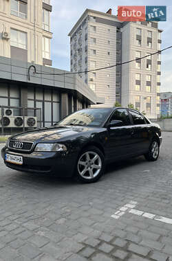Седан Audi A4 1998 в 