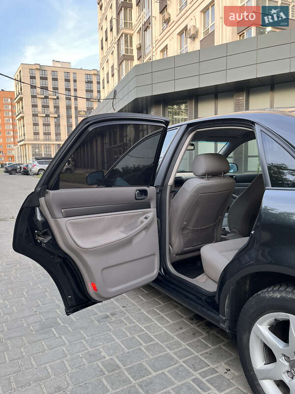 Седан Audi A4 1998 в Ивано-Франковске