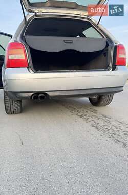 Универсал Audi A4 2001 в 