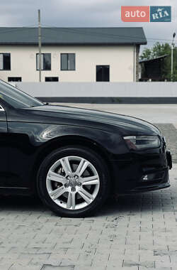 Седан Audi A4 2012 в 