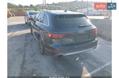 Седан Audi A4 2018 в 