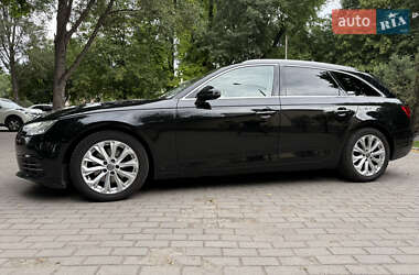 Универсал Audi A4 2016 в 