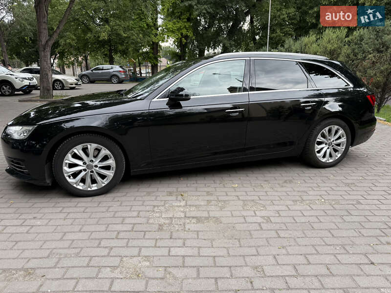 Универсал Audi A4 2016 в Днепре