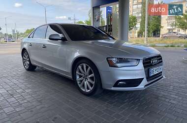 Седан Audi A4 2012 в 