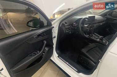 Седан Audi A4 2018 в 