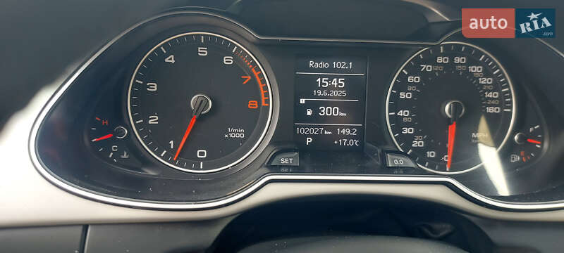 Седан Audi A4 2013 в Львове